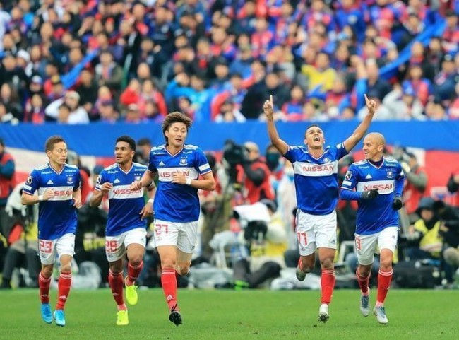 关于进攻火力全开，团队配合配得上手的信息