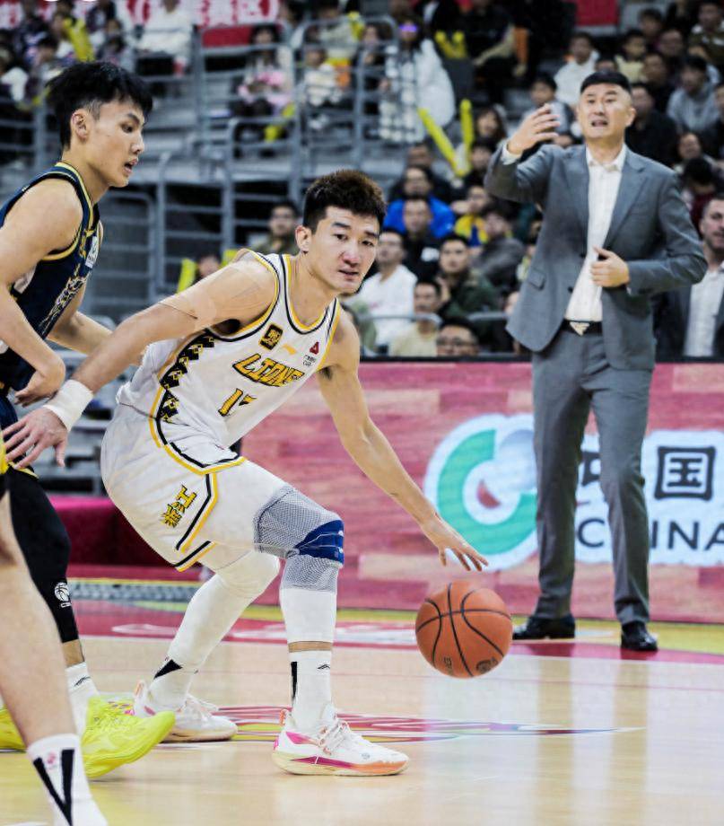 关键比赛暴露球队实力，谨慎备战