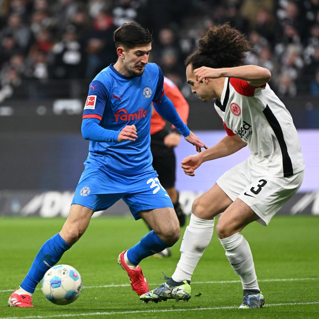 关于法兰克福客场作战,成功击败强大对手的信息 关于法兰克福客场作战,成功击败强大对手的信息