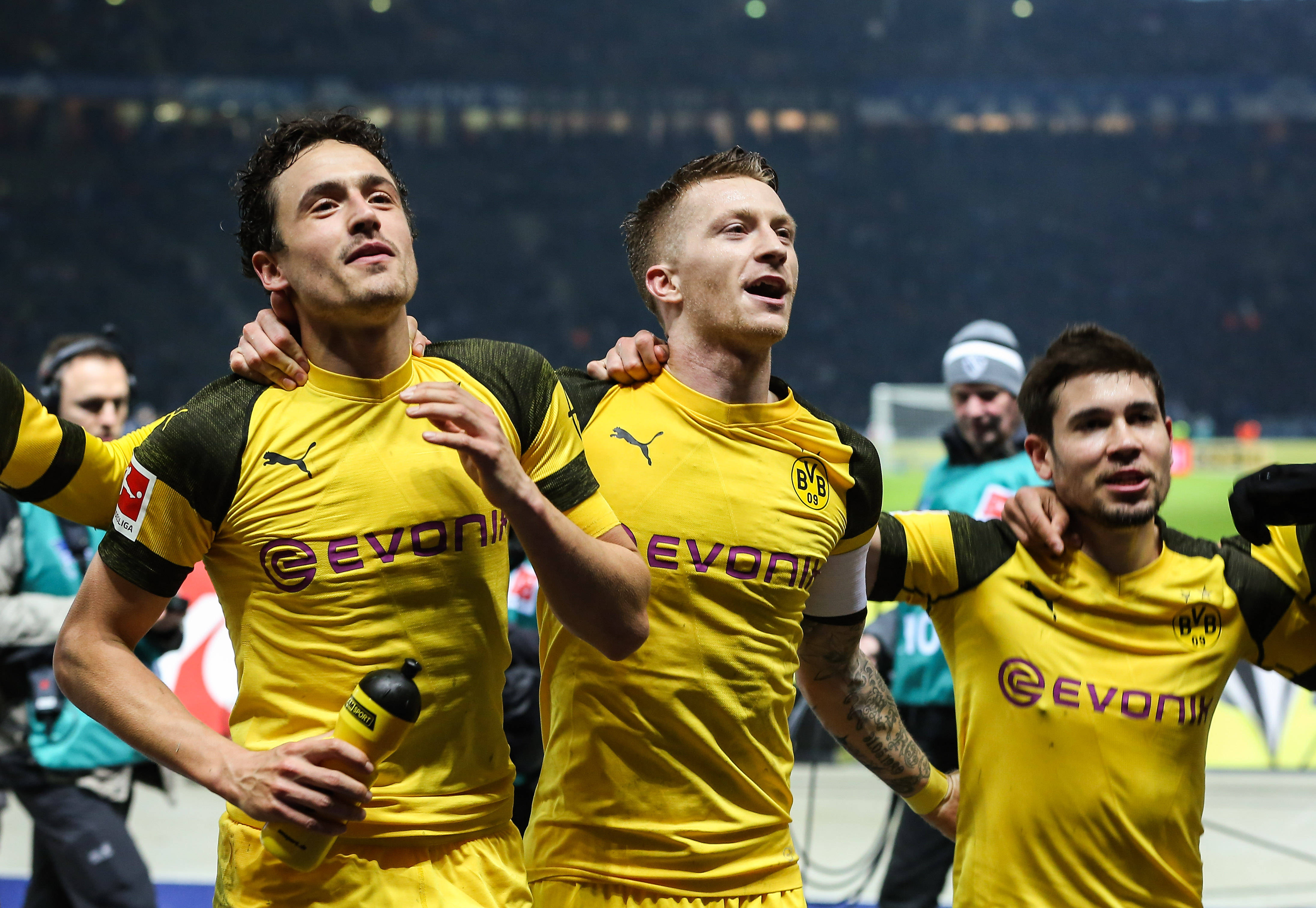 多特蒙德客场击败对手，扭转颓势