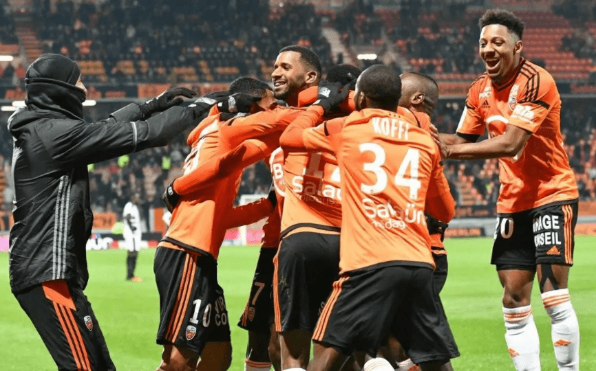 包含波尔多主场不敌兰斯，排名继续滑坡的词条