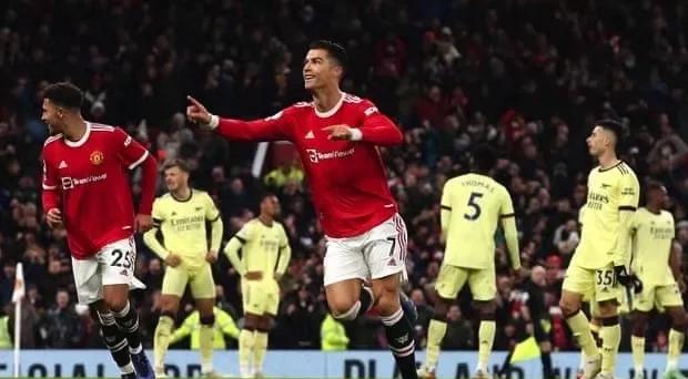 国足战平意大利队，C罗逆转建功意甲