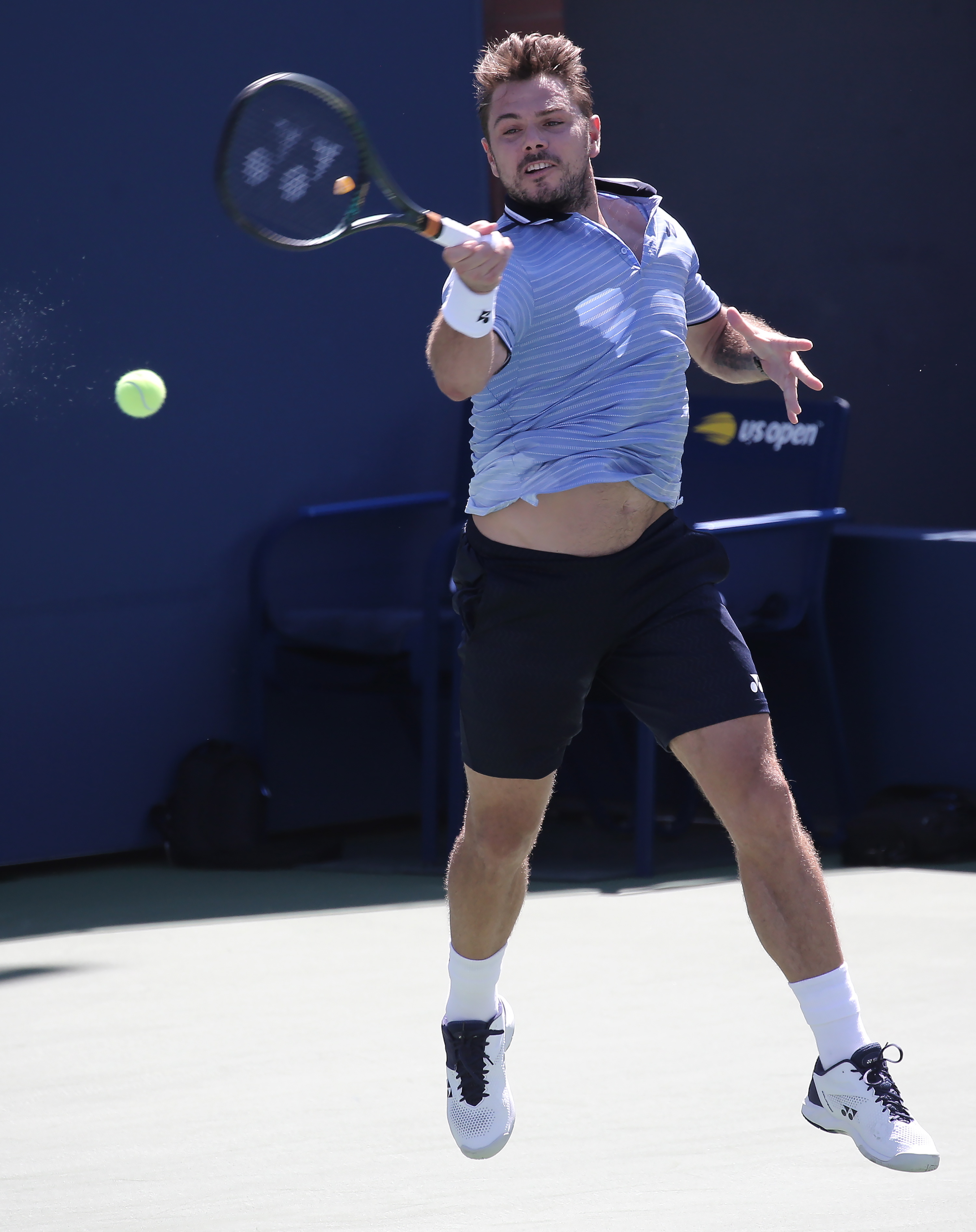 法国网球队鏖战世界网球队，瓦林卡打破历史纪录的简单介绍