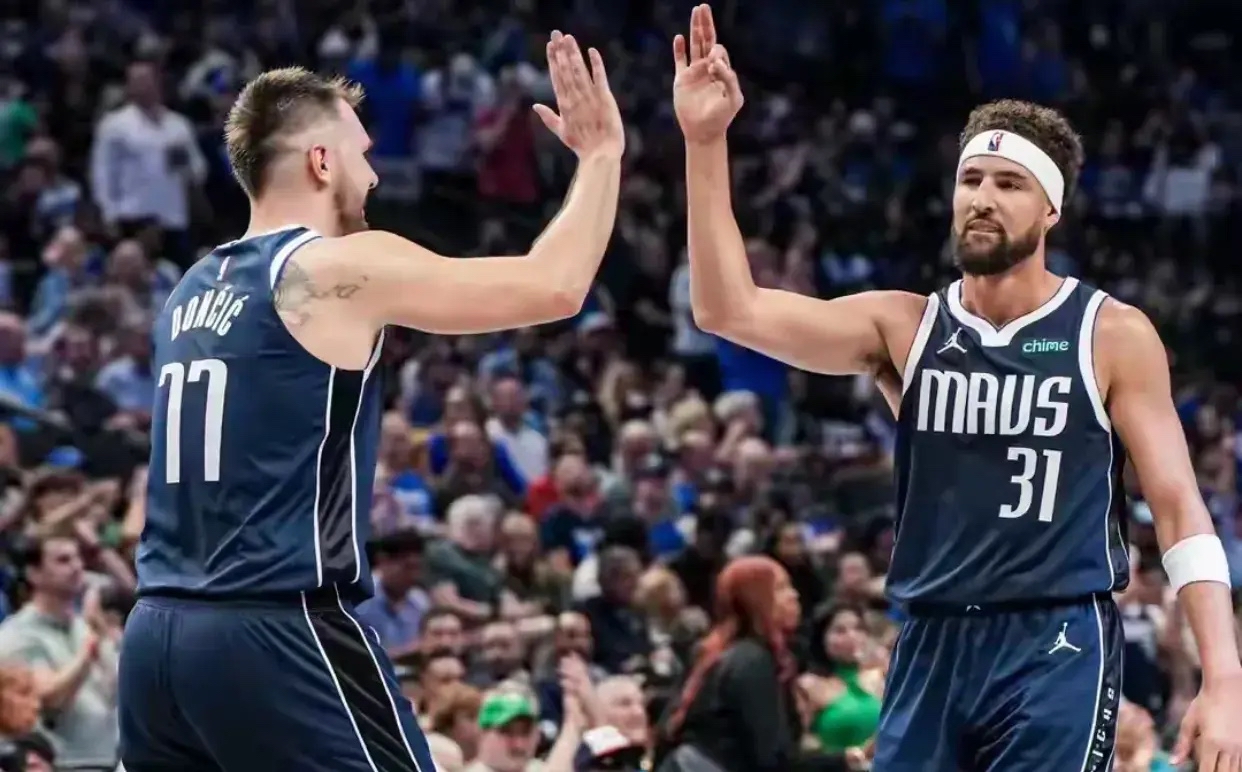 包含独行侠击败雷霆，东契奇砍下20+10+10的词条