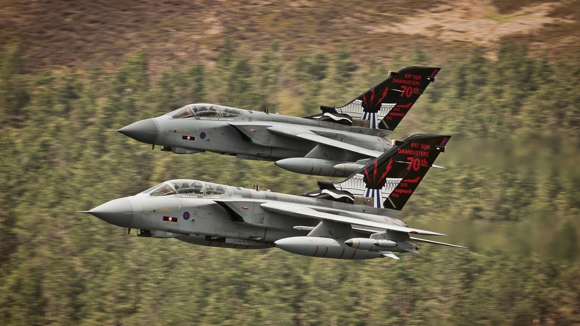 绝境中的王者风范,哈利伯顿导演惊天逆转,篮网鏖战力克骑士