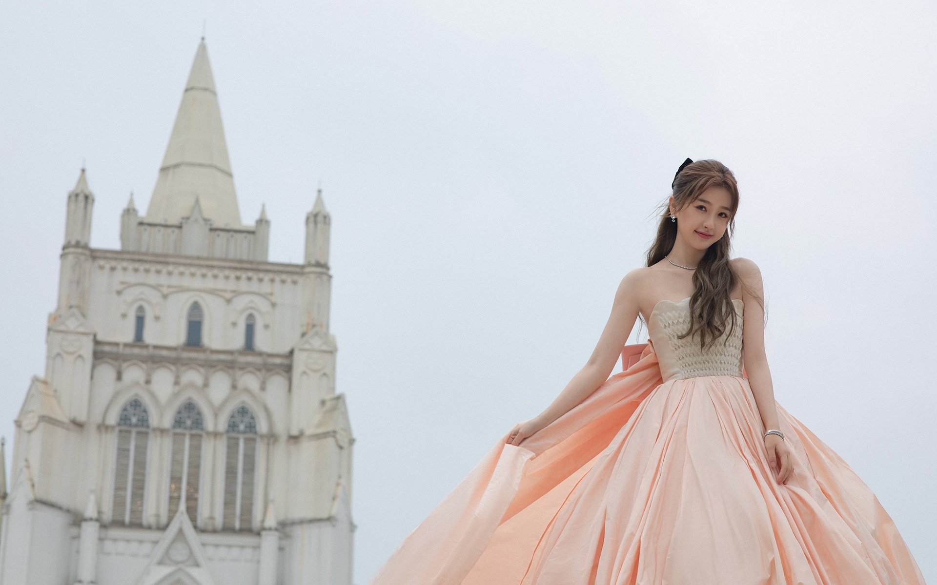 足球之夜的双重奇迹，孙兴慜爆发引领热刺狂飙，澳大利亚翻盘切尔西铸就历史