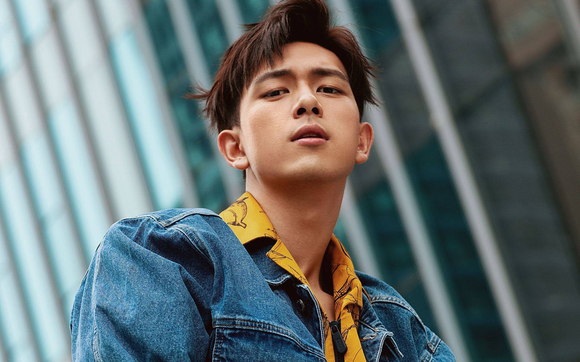 双线战场，姆巴佩一锤定音，乌克兰铁血强压威尔士