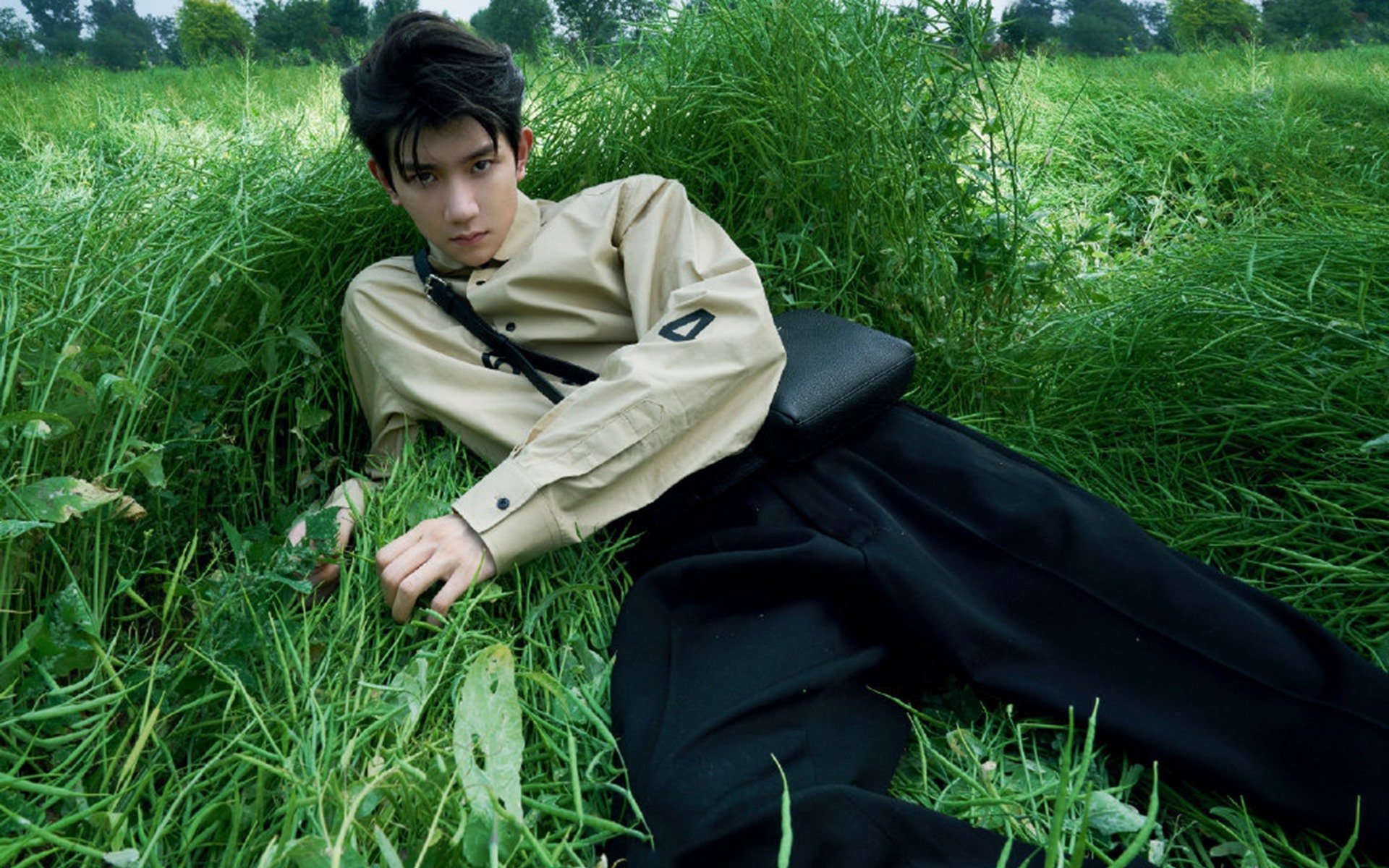 双城记，拉斯维加斯赛道与底特律球馆的极限交响