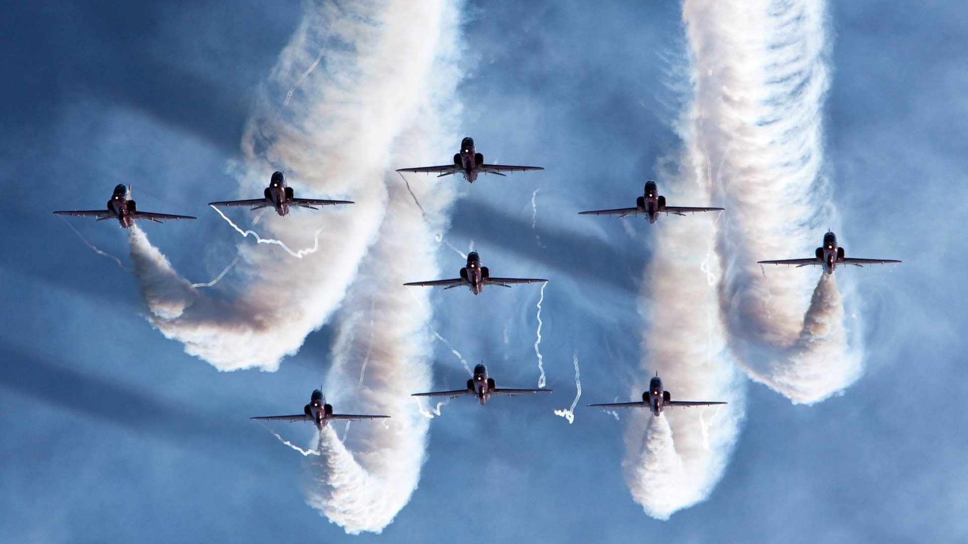 锋刃与琴弦,论足球场上的个体爆发与节奏掌控