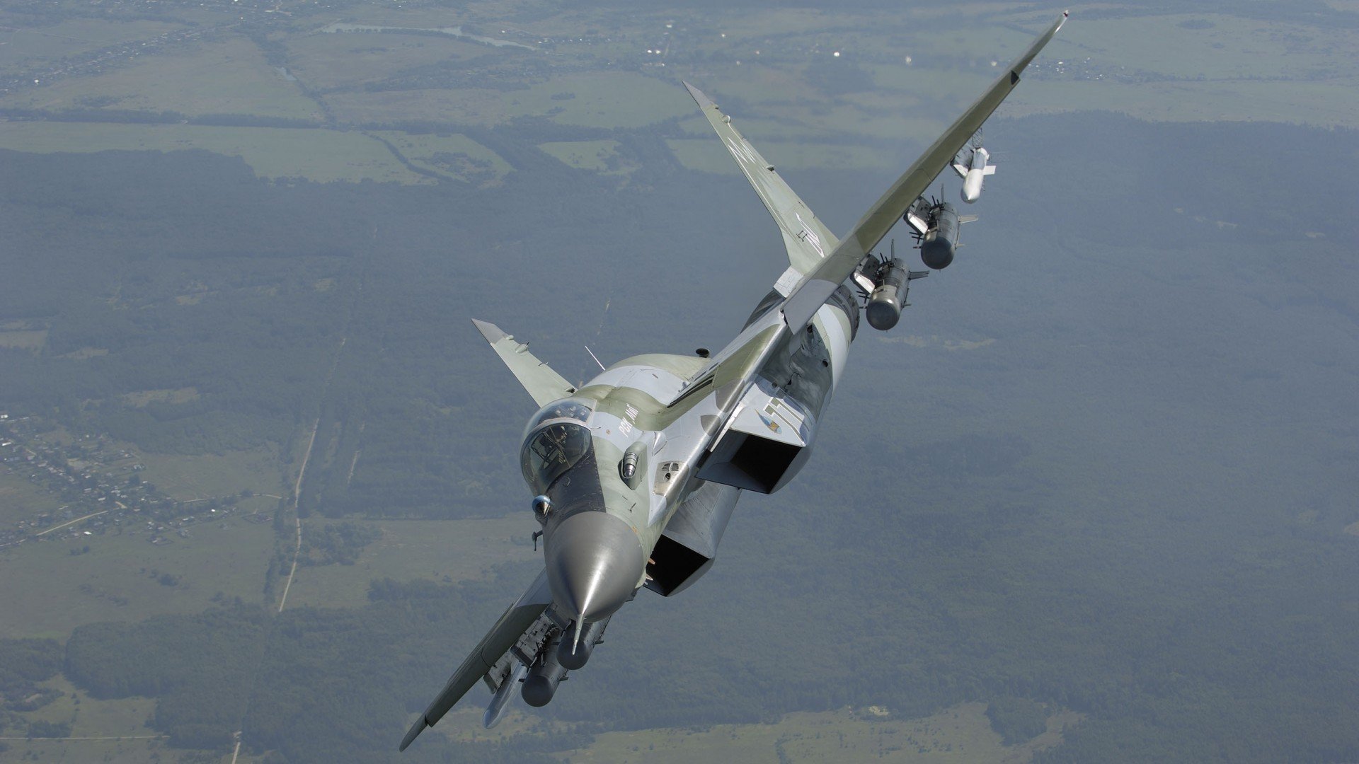 双线报捷,乌克兰压制三狮军团,格纳布里刷新德国队史纪录