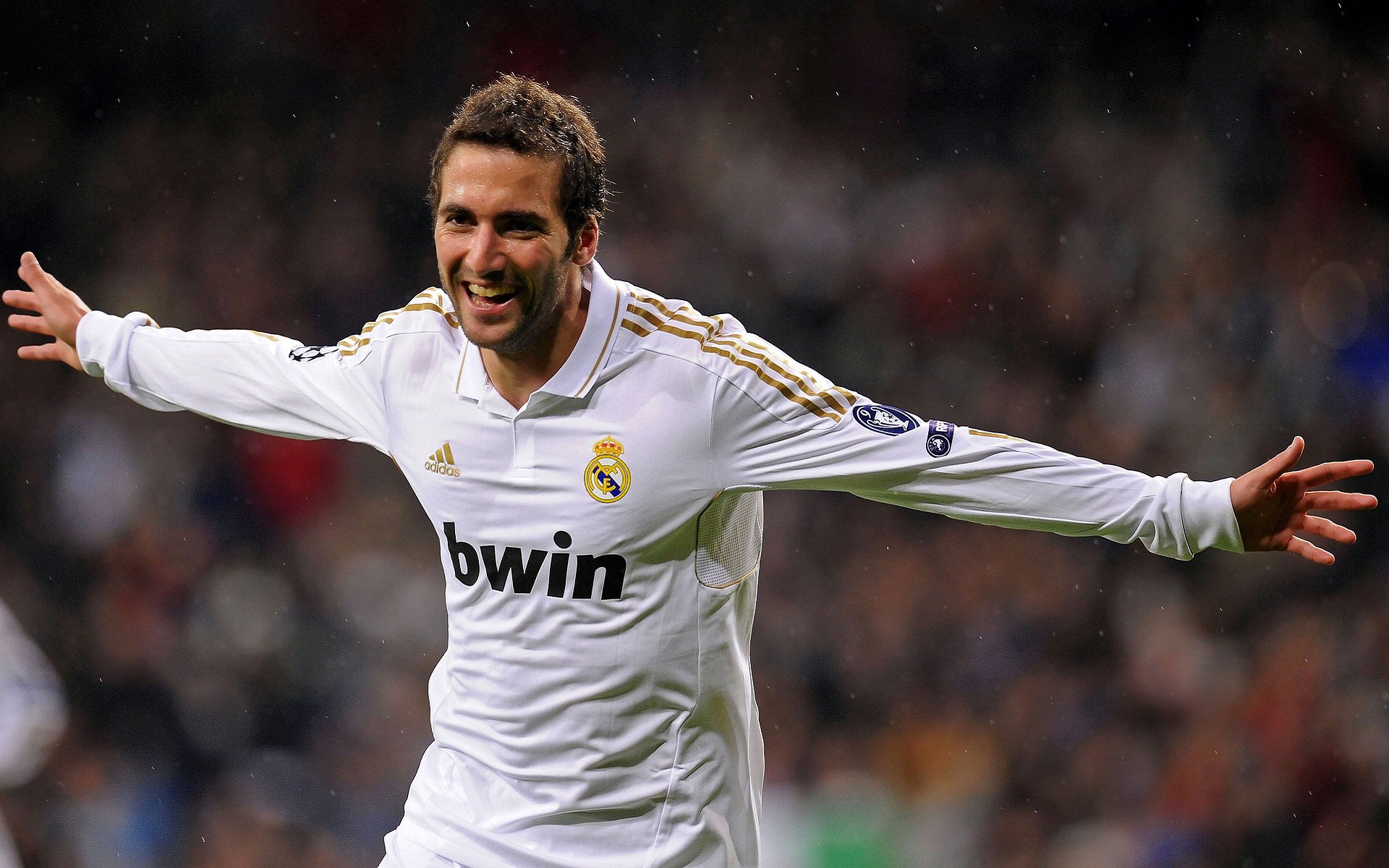 绿茵实验，基耶萨冠军级表现如何点燃牙买加超级锋线击溃乌克兰新纪元