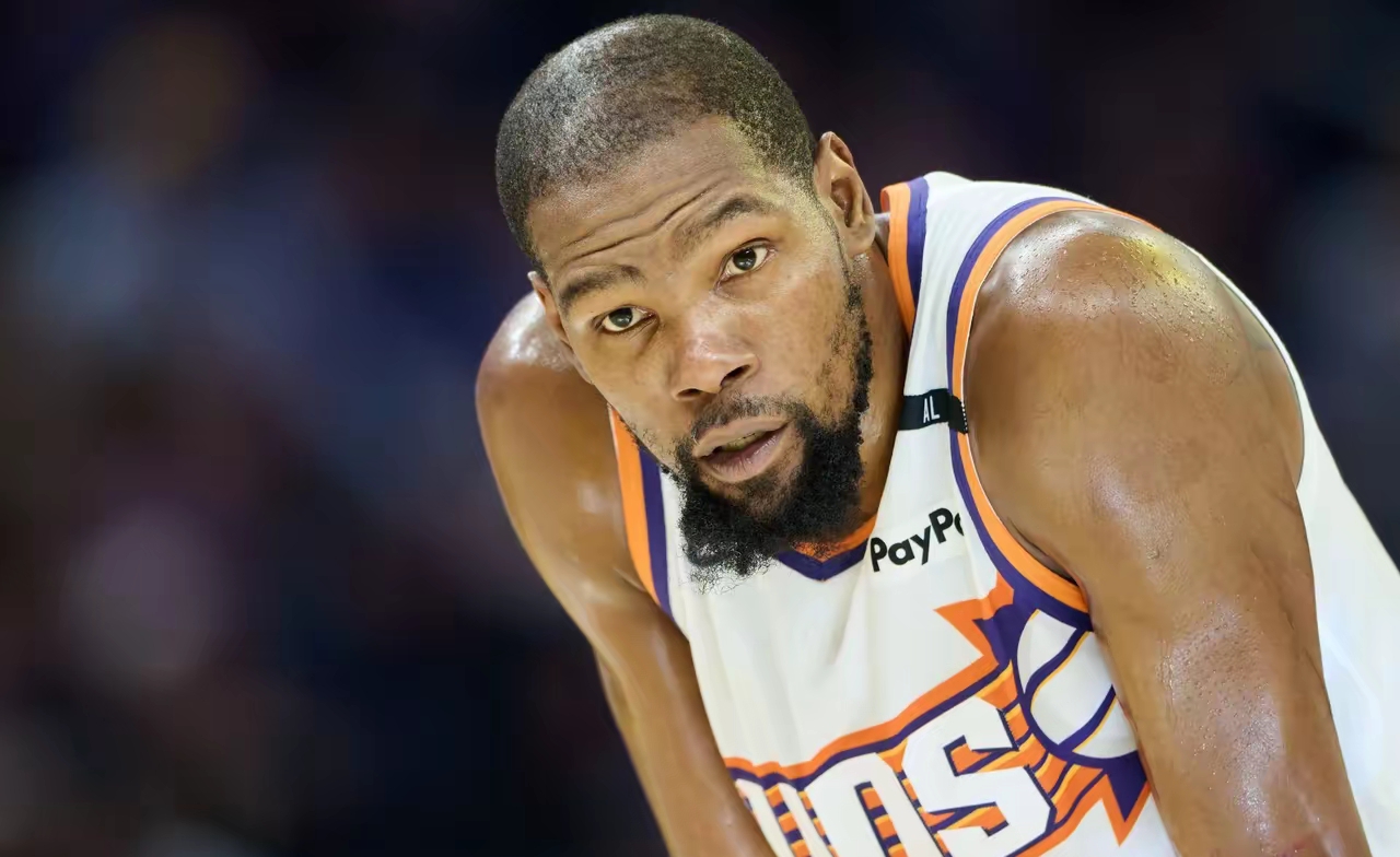 东决关键战焦点战，独行侠火力压制灰熊