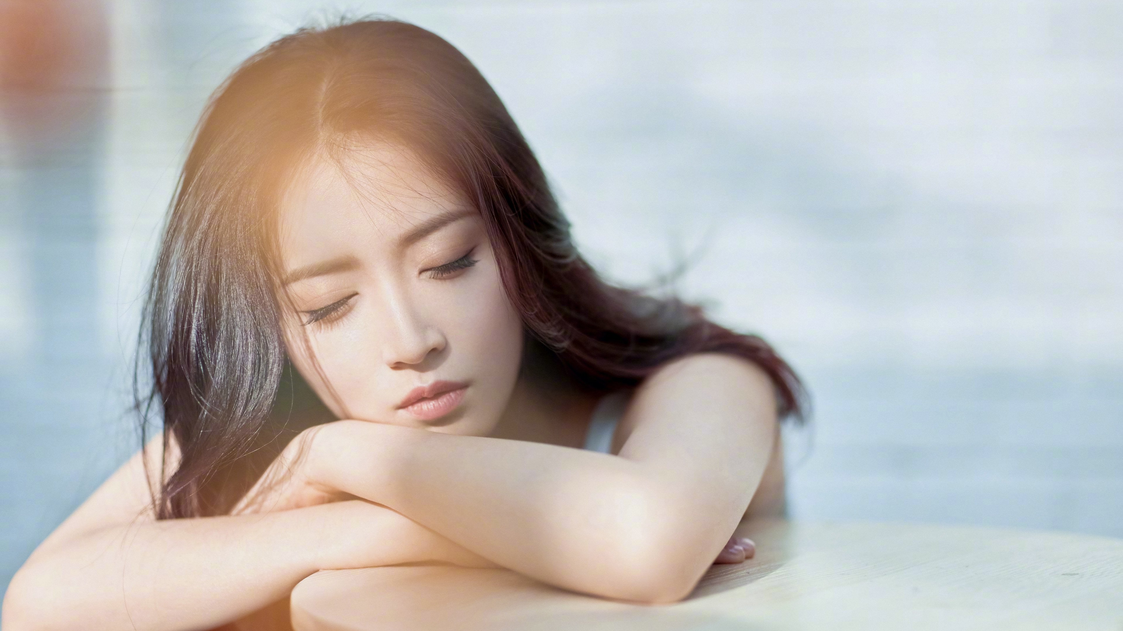 引擎与肌肉的交响，F1新赛季揭幕战之夜与锡安的赛场掌控之道